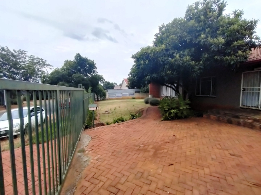 3 Bedroom Property for Sale in Fleurdal Free State